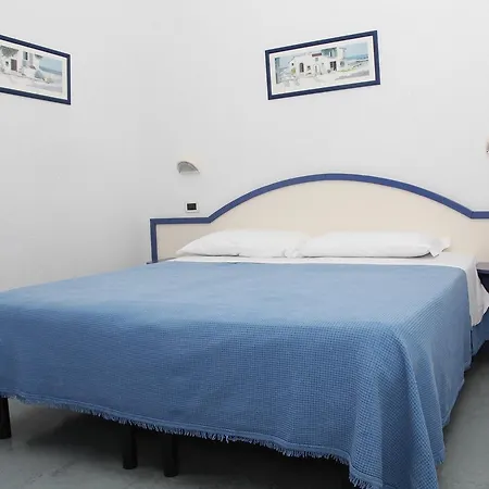 Santa Maria فندق تّشيرفييا